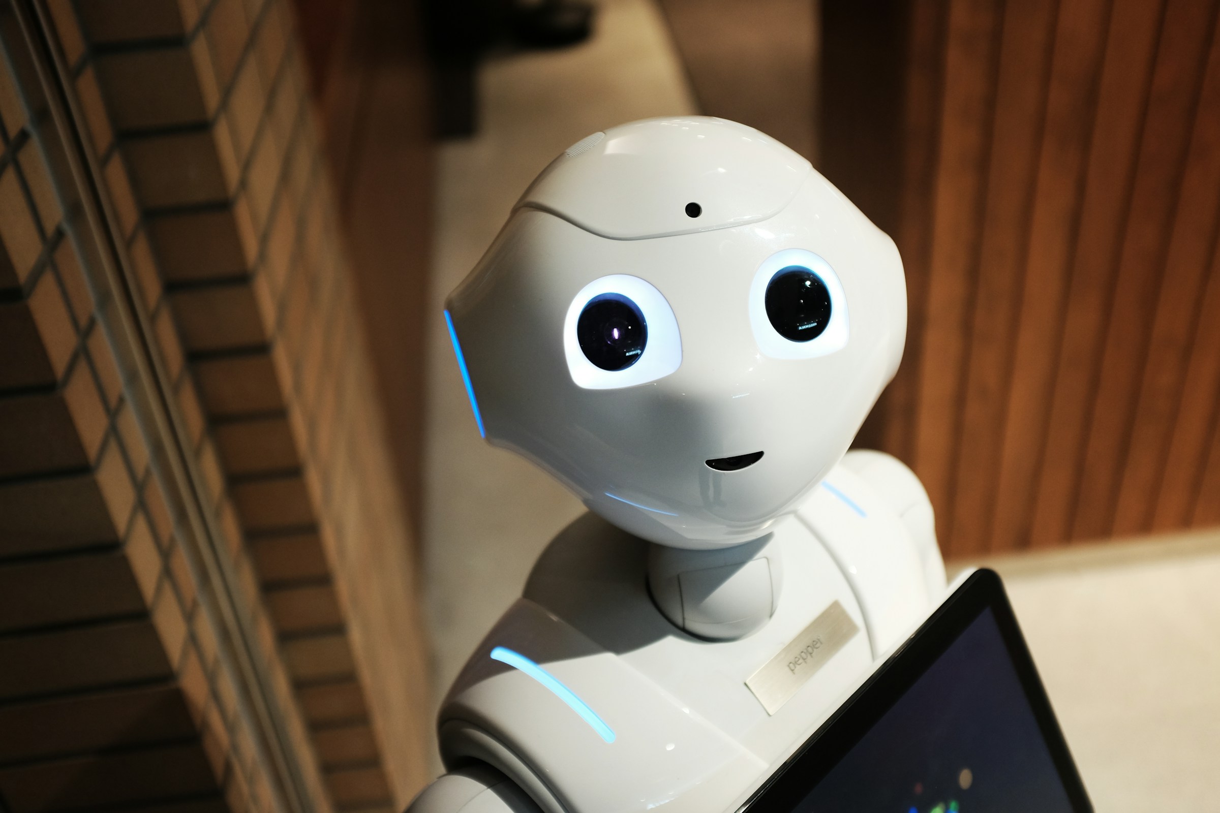 Stimuler l'expérience personnalisée utilisateur : le rôle des chatbots IA dans l'entreprise moderne